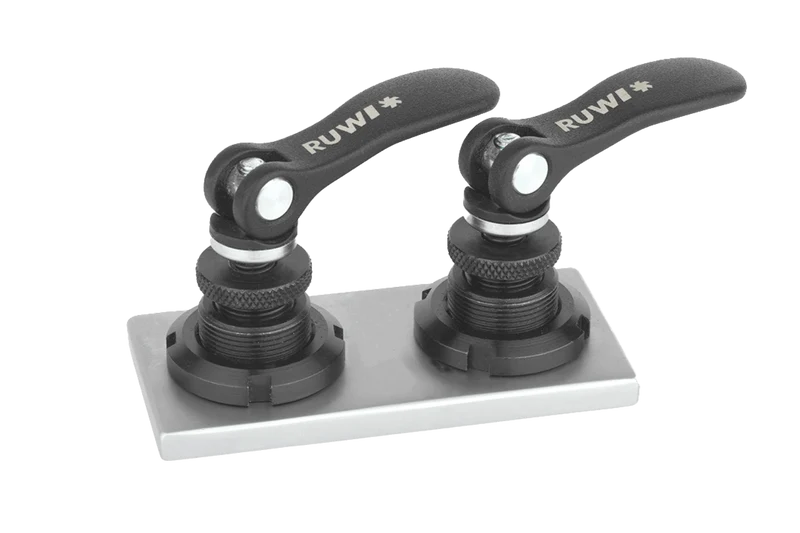 Adapterplatte mit 2 Schnellspanner Nut