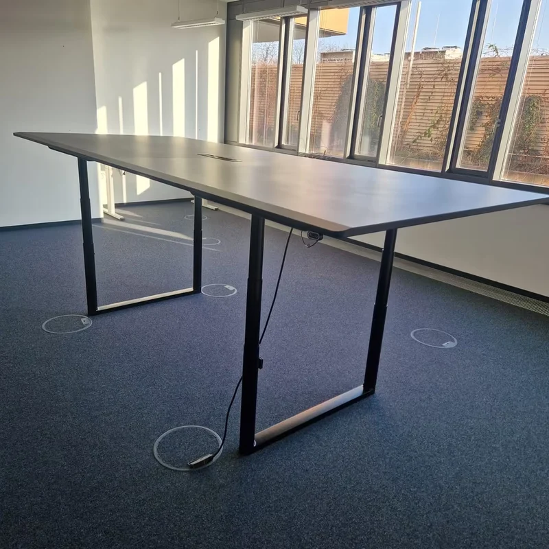 Besprechungstisch Vitra