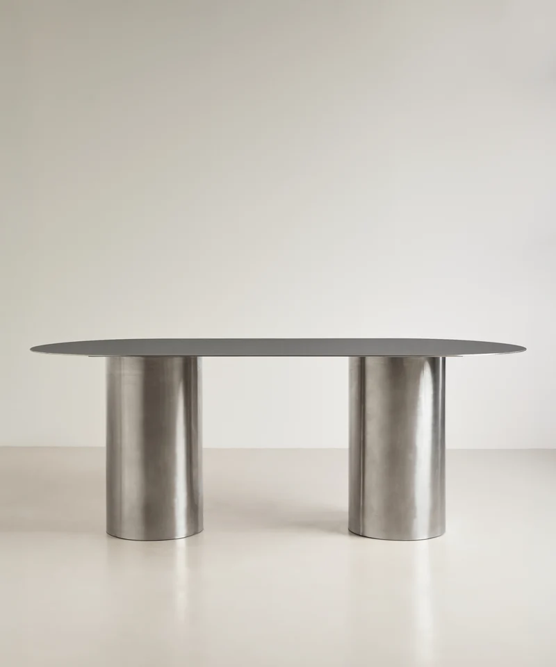 Mesa de Comedor Ovalada en Acero Laminado Iron (200 x 76 cm)