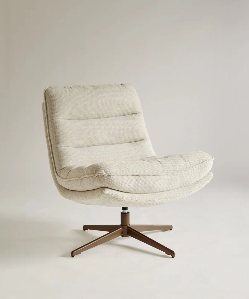 Sillón giratorio en tela Allie