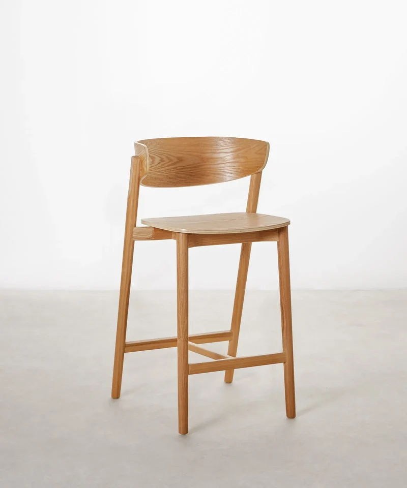 Taburete de madera Skog