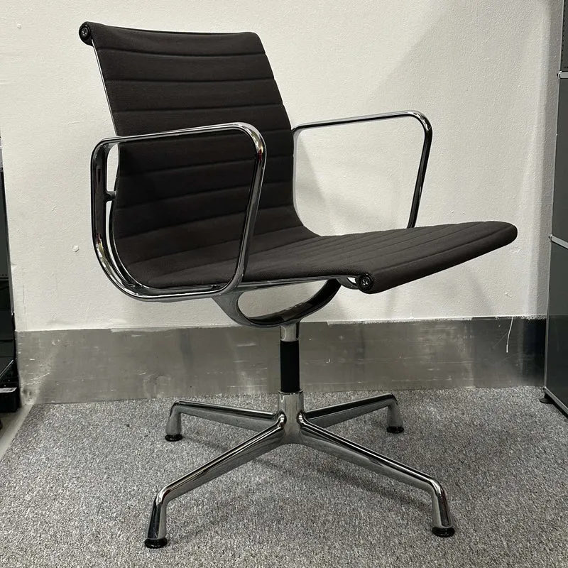 Vitra EA 107 Hopsak anthrazit nicht drehbar