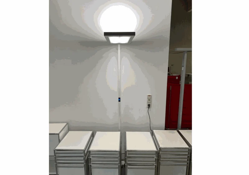 Waldmann Stehlampe LED