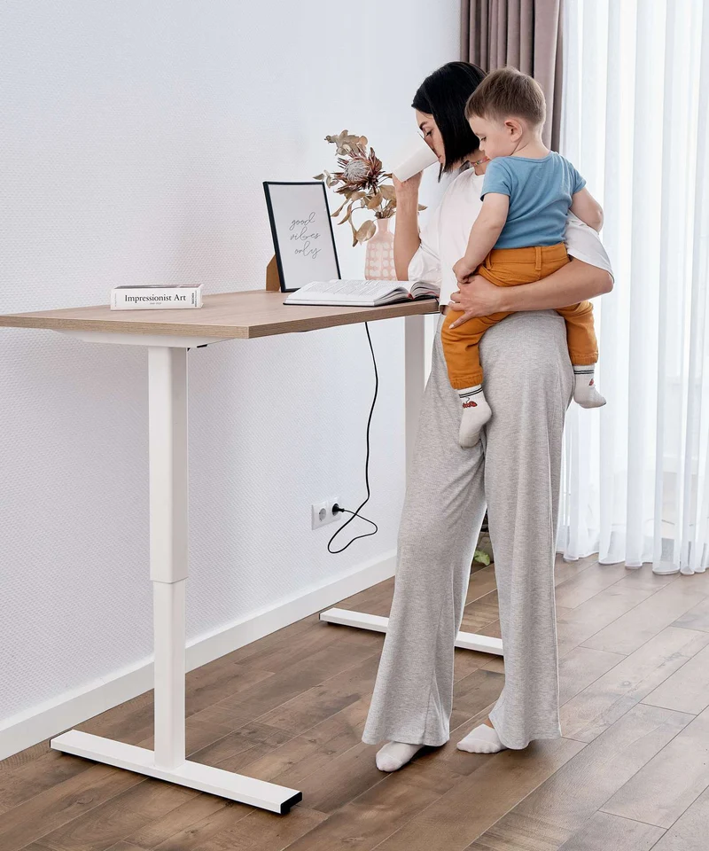 Höhenverstellbarer Schreibtisch - Deskolonia Melamin White Seckom F1