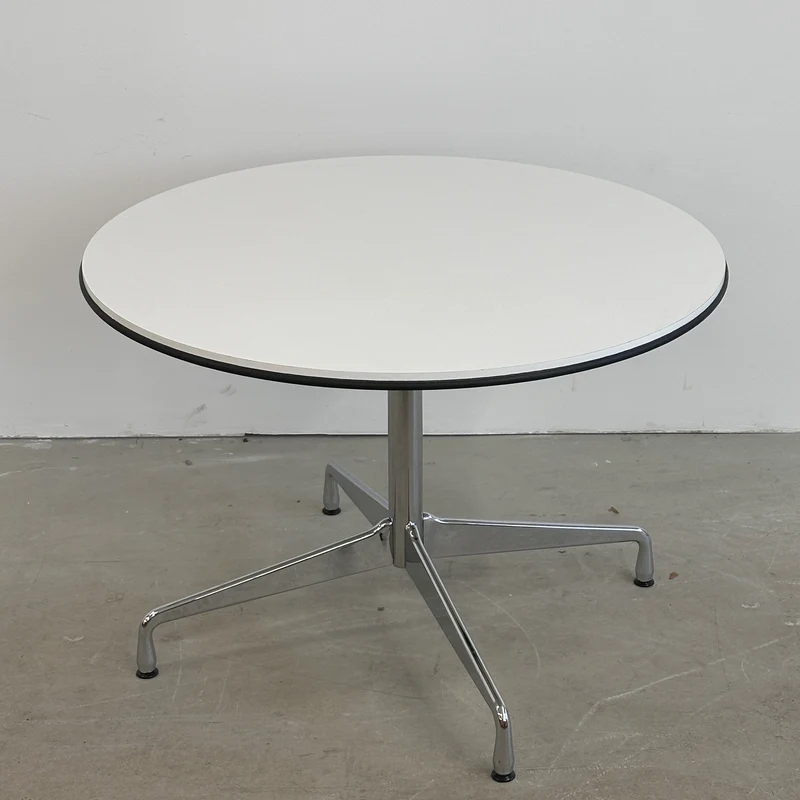 Vitra Segmented Table / Fritz Hansen Tischplatte 100cm