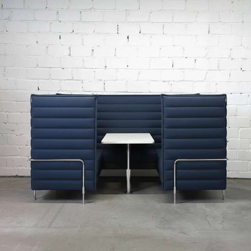 Vitra Alcove Cabin Highback 4-Sitzer mit Arbeitsplatte navy blau