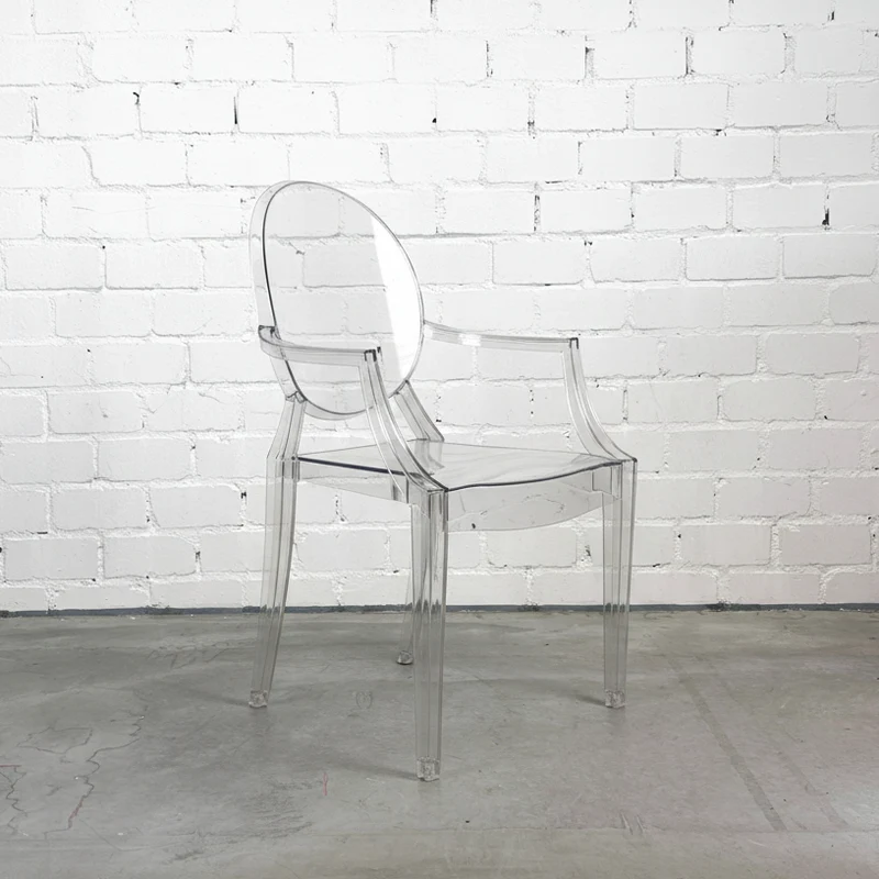 Kartell Louis Ghost Stuhl transparent