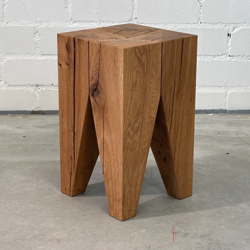 e15 Backenzahn Hocker Eiche