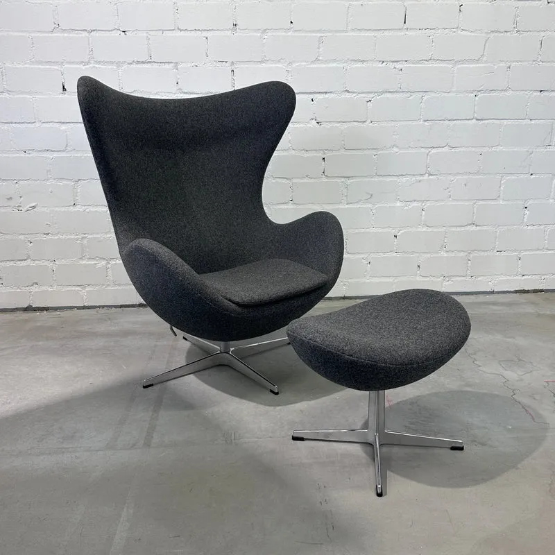 Fritz Hansen Egg Chair inkl. Ottoman