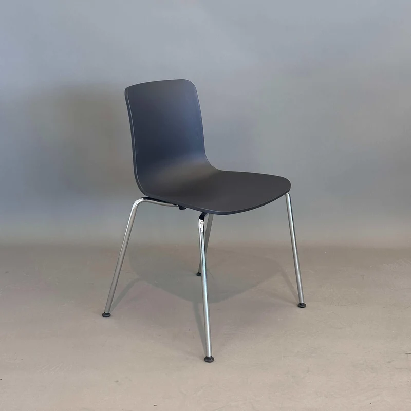 Vitra HAL Schalenstuhl schwarz