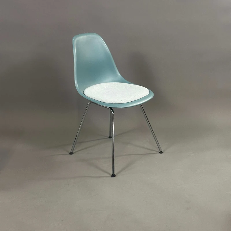 Vitra DSX Plastic Sidechair Petrol mit Sitzkissen