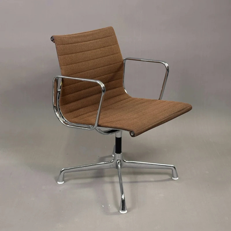 Vitra EA 107 Hopsak mokkabraun (nicht drehbar)