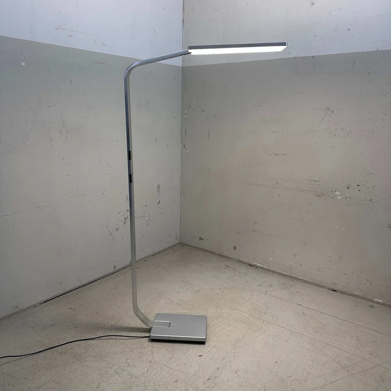 Nimbus Force One Stehlampe Chrom LED
