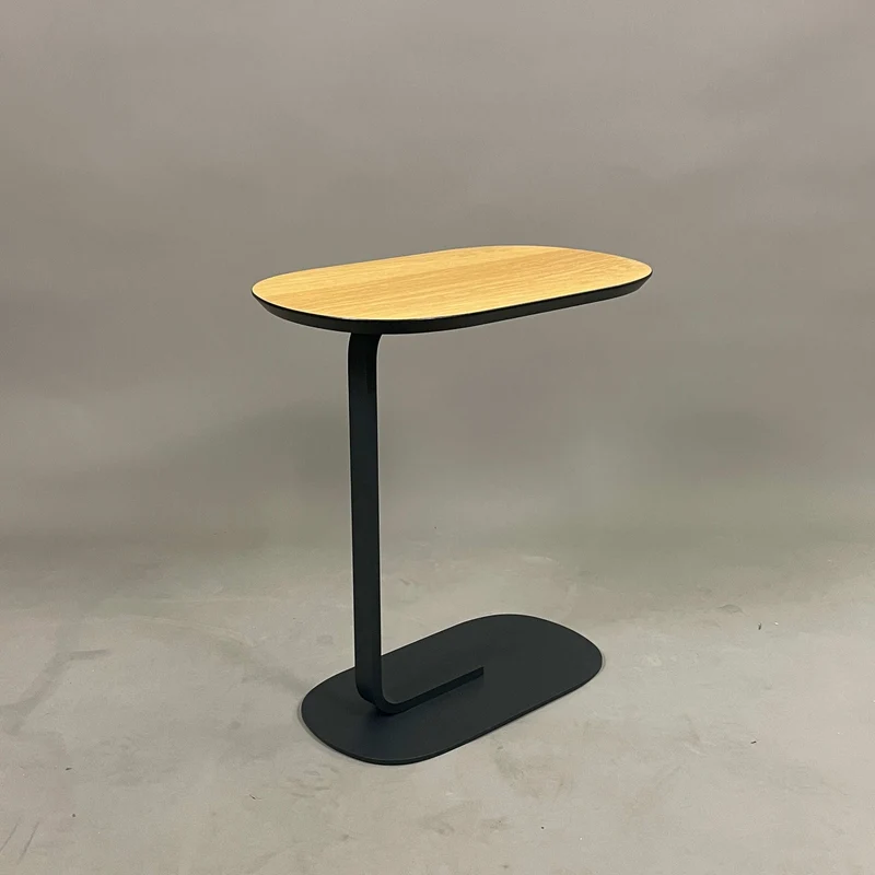 Muuto Relate Beistelltisch