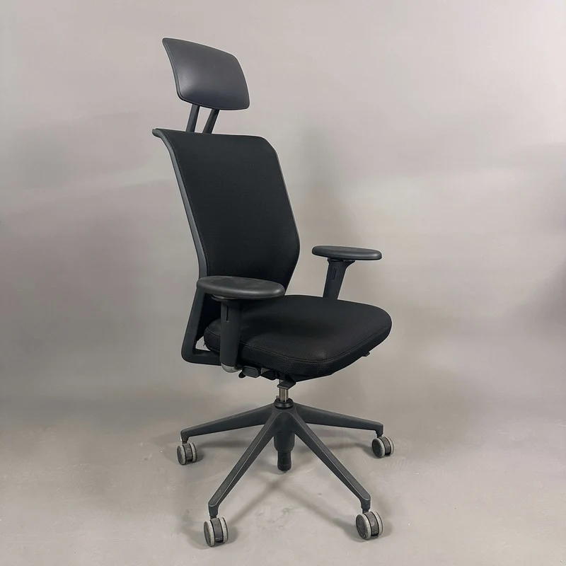 Vitra ID Mesh schwarz mit Kopfstütze