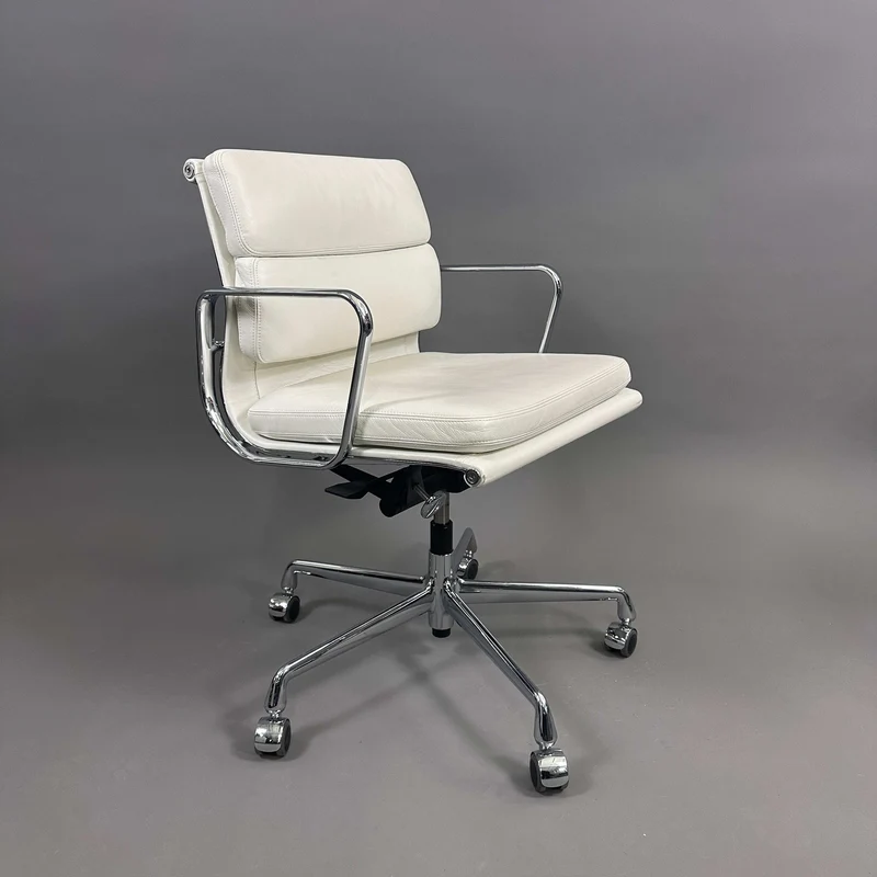 Vitra EA 217 Leder weiß