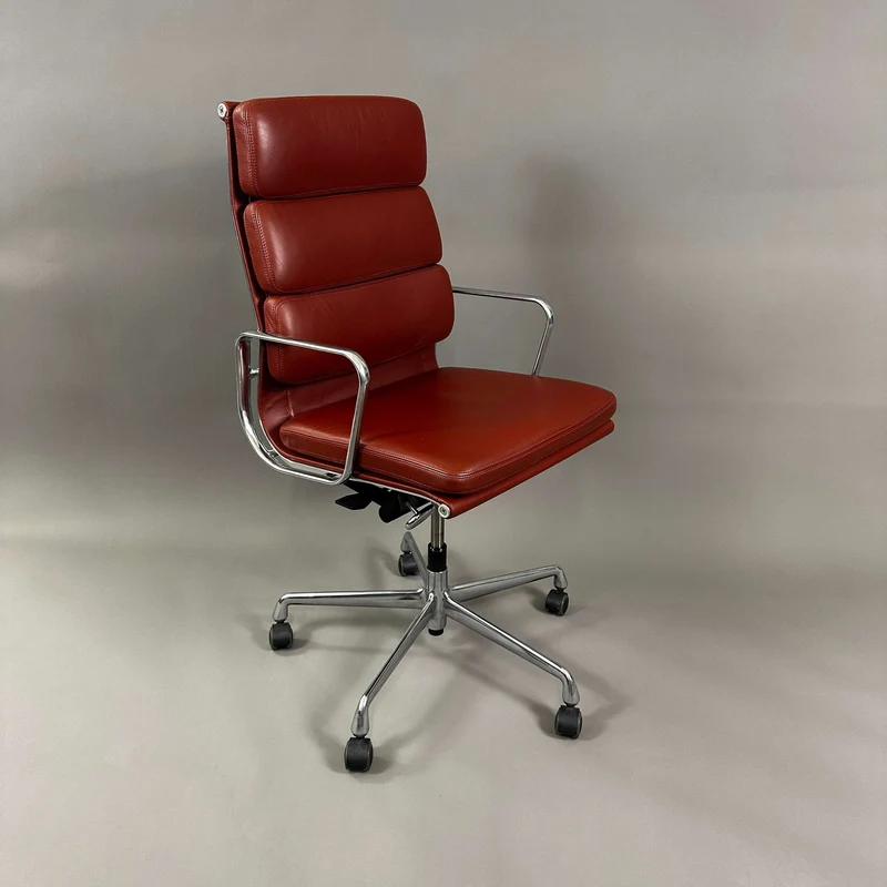 Vitra EA219 Leder rotbraun