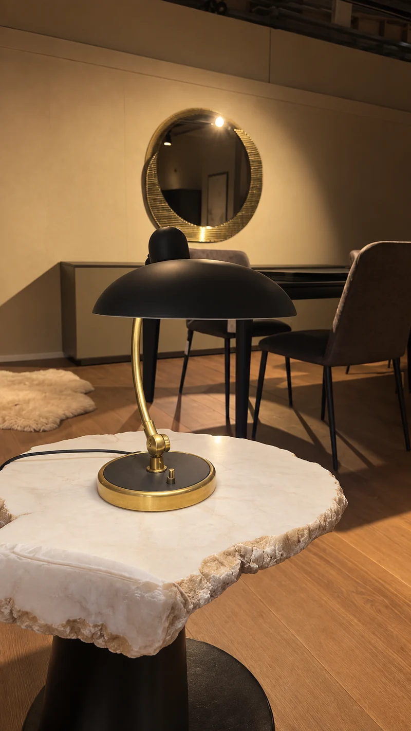 EXPO Fritz Hansen KAISER Tischlampe
