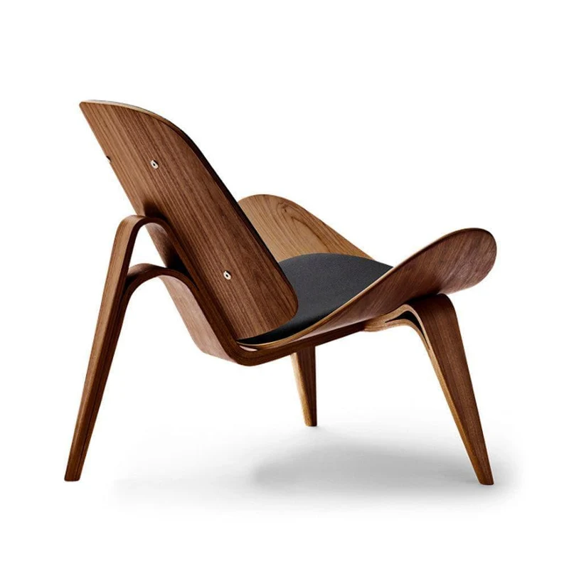 Sessel CH07 - Nussbaum lackiert