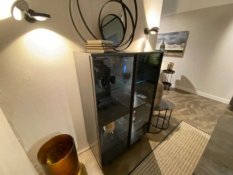 Sarigno Vitrine Sale