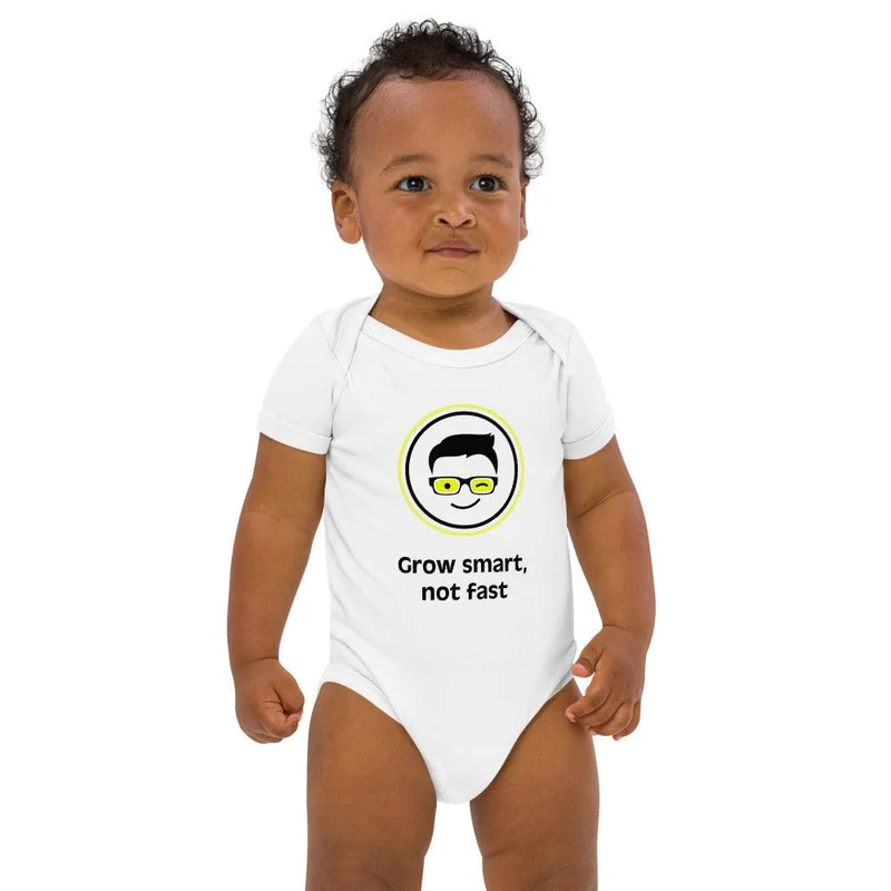 Babystrampler aus Bio-Baumwolle "Grow smart not fast"