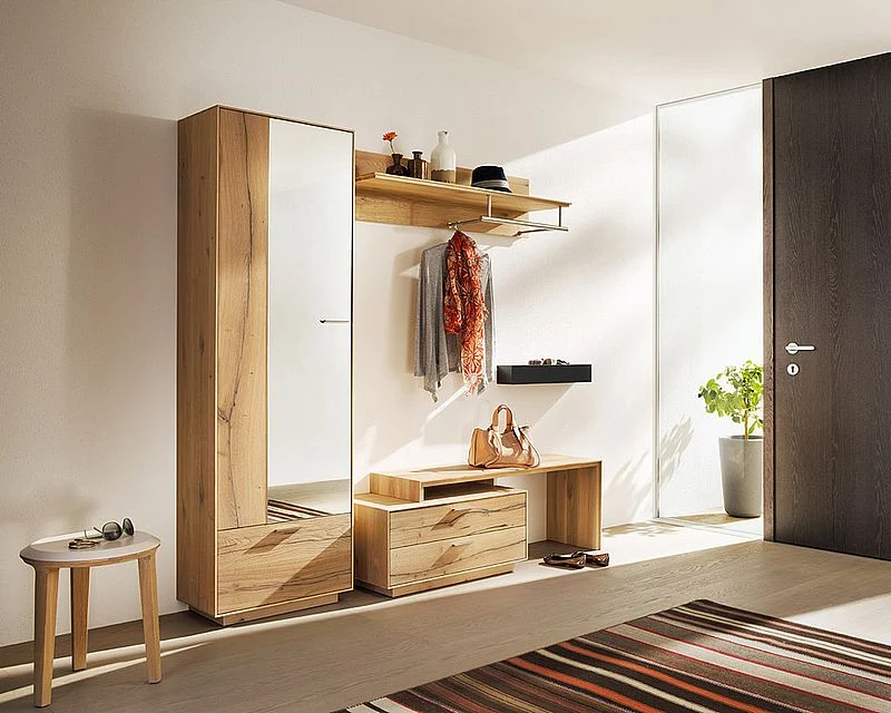 Amaro Garderobe