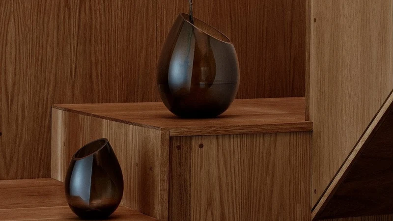 Drop Vase M coffee
